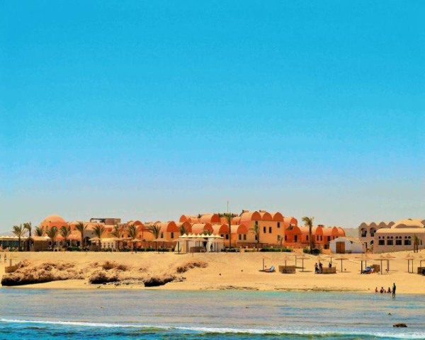 Rohanou Beach Resort